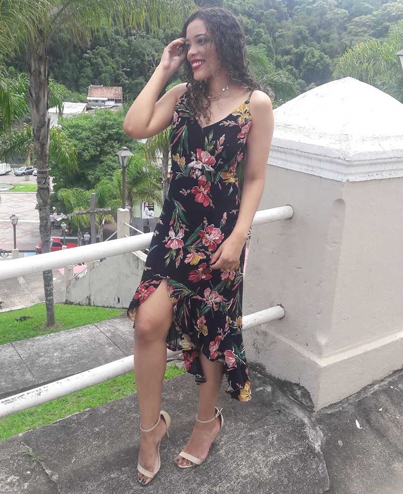 Vestido floral com estampa