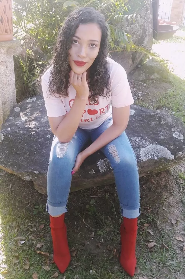COMO COMBINAR ROSA E VERMELHO NO LOOK 