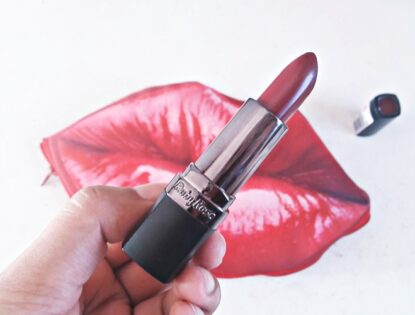 BATOM MATTE BORDÔ RUBY ROSE RESENHA