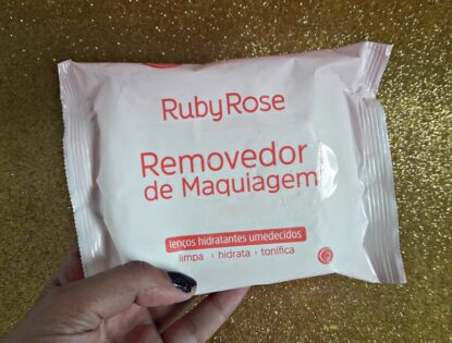 Lenço removedor de maquiagem  Ruby Rose