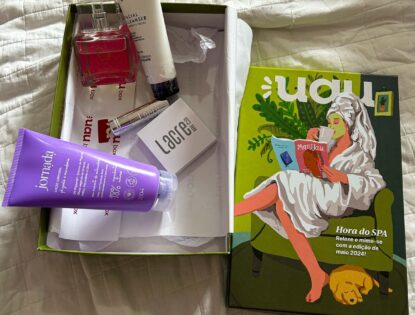 Produtos de beleza da UAUBOX DE Maio hora do spa