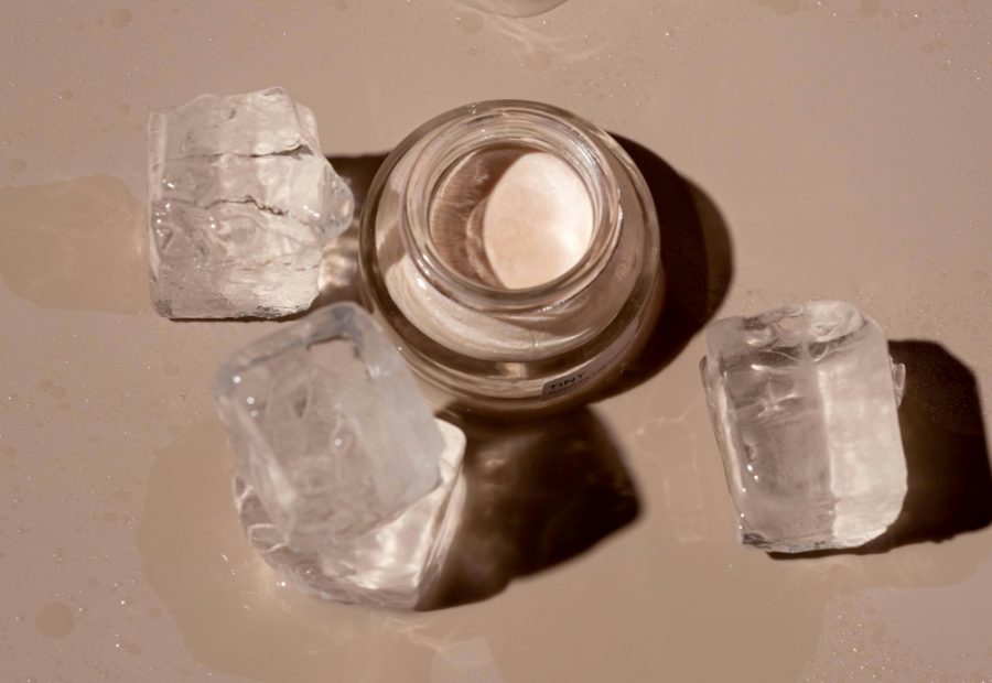Skin-icing o que é, benefícios e riscos Dermatologista explica