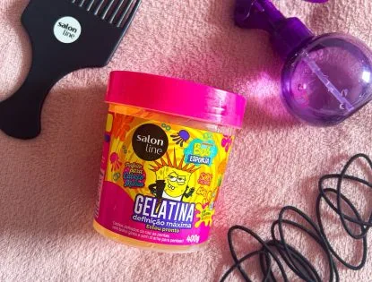 Gelatina Bob Esponja SOS Cachos Kids com cheirinho de abacaxi