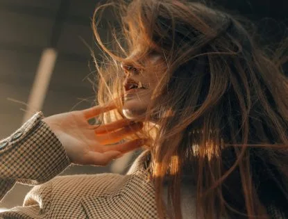 Cabelo ressecado no outono? Veja como manter os fios saudáveis