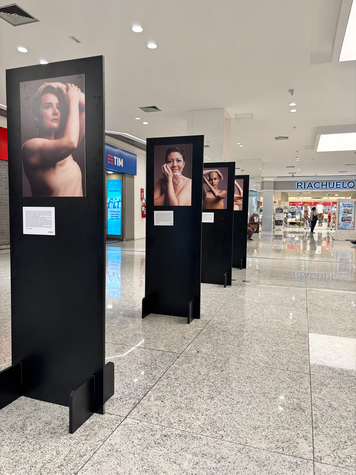 Exposição Mulheres Incríveis celebra força no Outubro Rosa