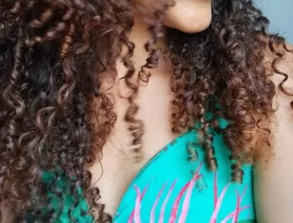 Permanente afro: como manter o cabelo crespo definido e saudável