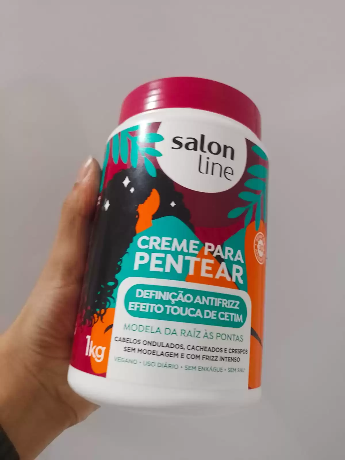 Defina cacho e tenha um lindo day after com esse top 3 produtos