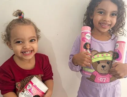 Cabelo cacheado infantil: usando SOS Cachos Kids Hidratação Salon Line