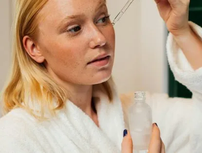 Ácidos para o rosto: o perigo do uso sem orientação médica