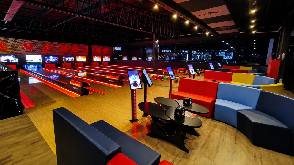 Rock & Ribs abre no Sider Shopping com gastronomia americana e boliche para animar as noites de Volta Redonda